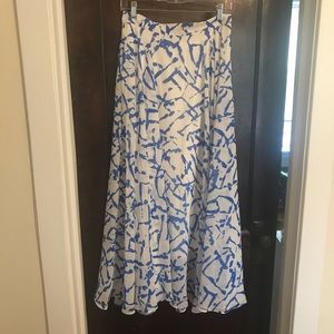 Gauzy patterned maxi skirt